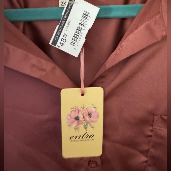 NWT entro silk top - Picture 2 of 3
